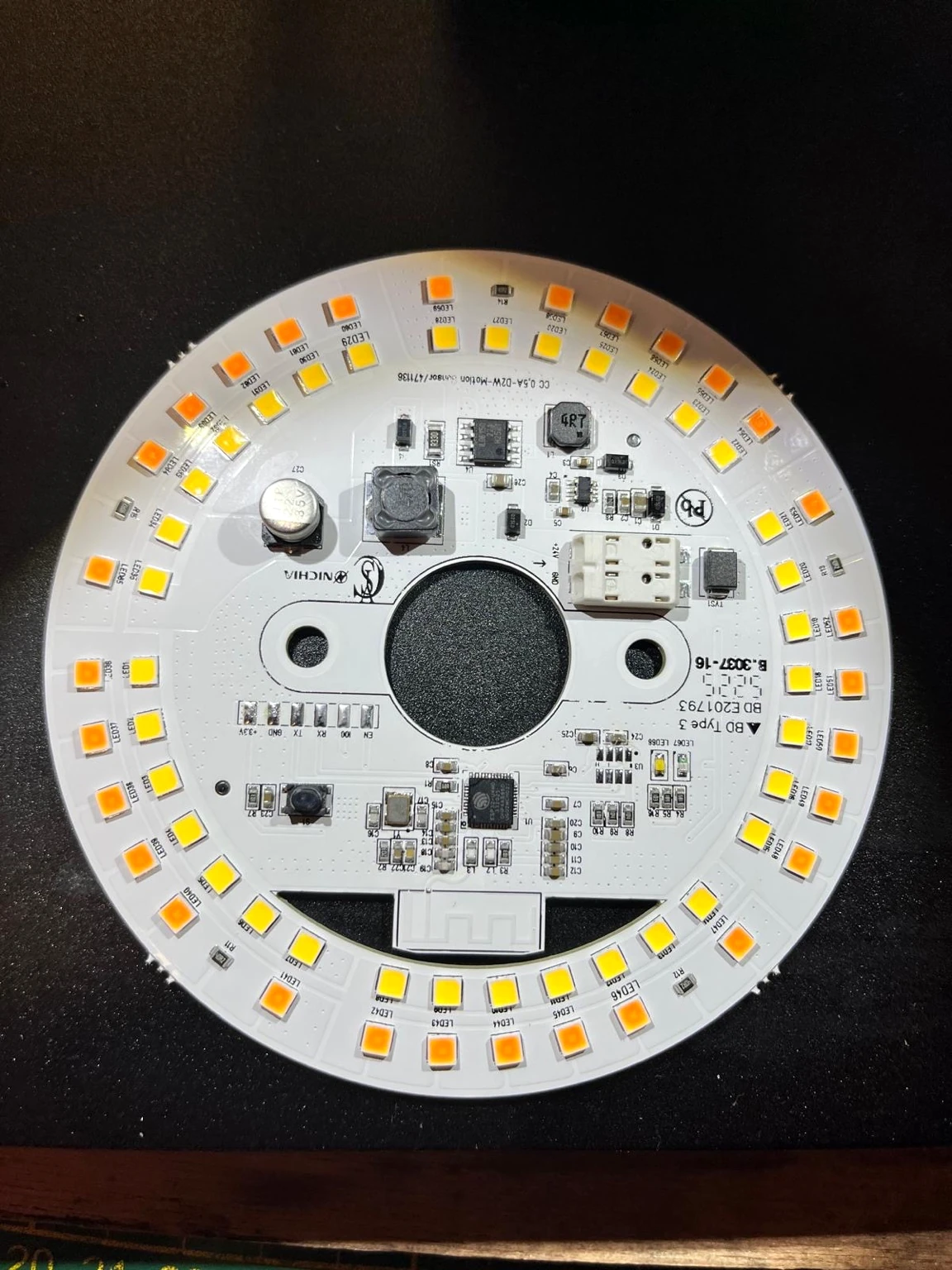 LED-Steuerplatine mit eigener Firmware